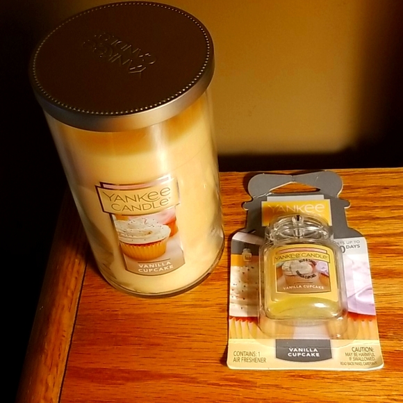 YANKEE CANDLE